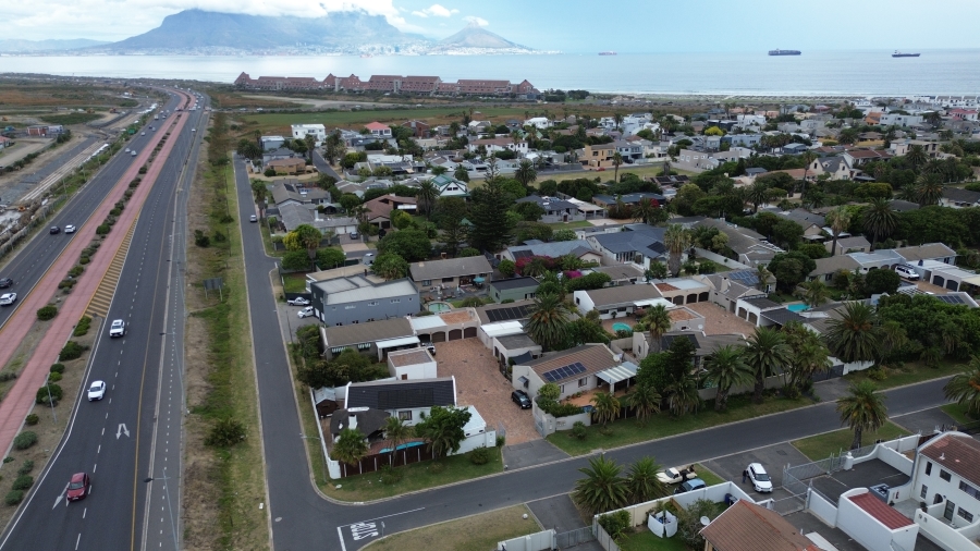 Commercial Property for Sale in Waves Edge Western Cape